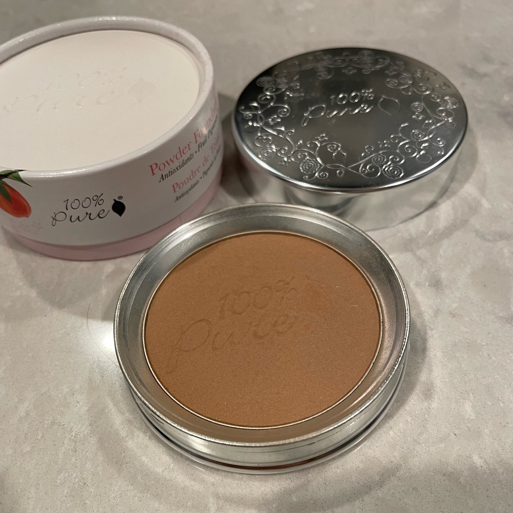 100% Pure Powder Foundation